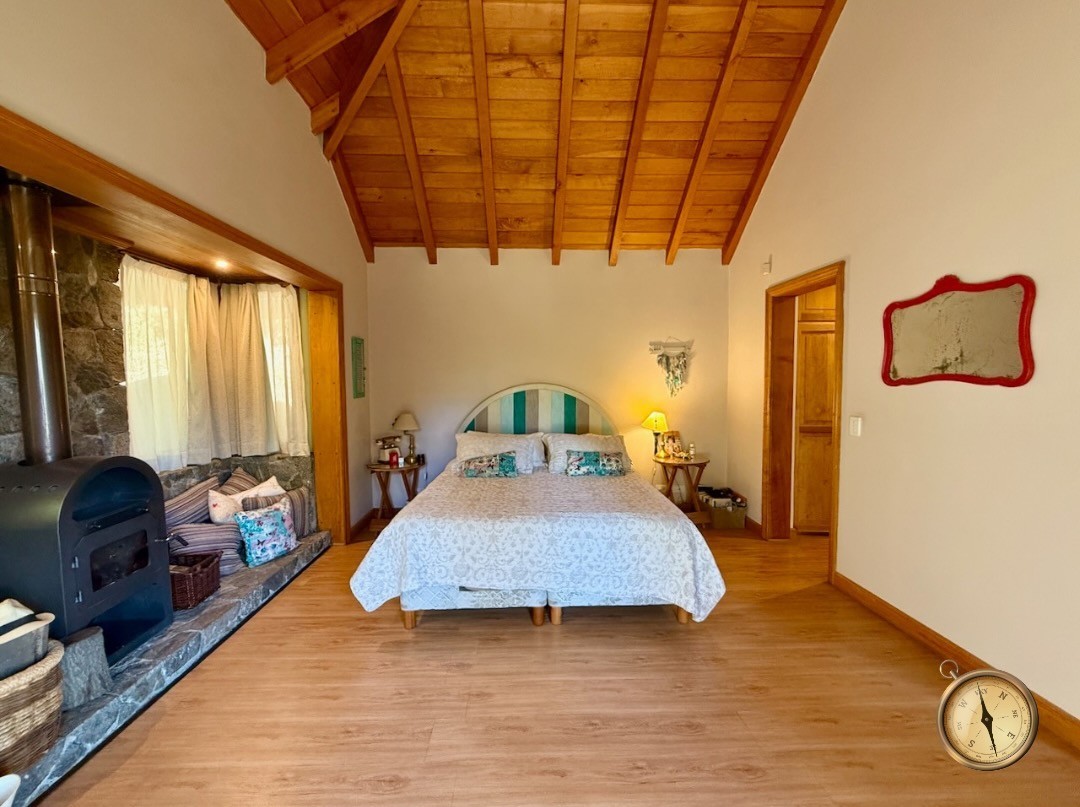 C259 - Casa de tres dormitorios - 230m2 en lote de 2163m2  - Faldeos del Chapelco 