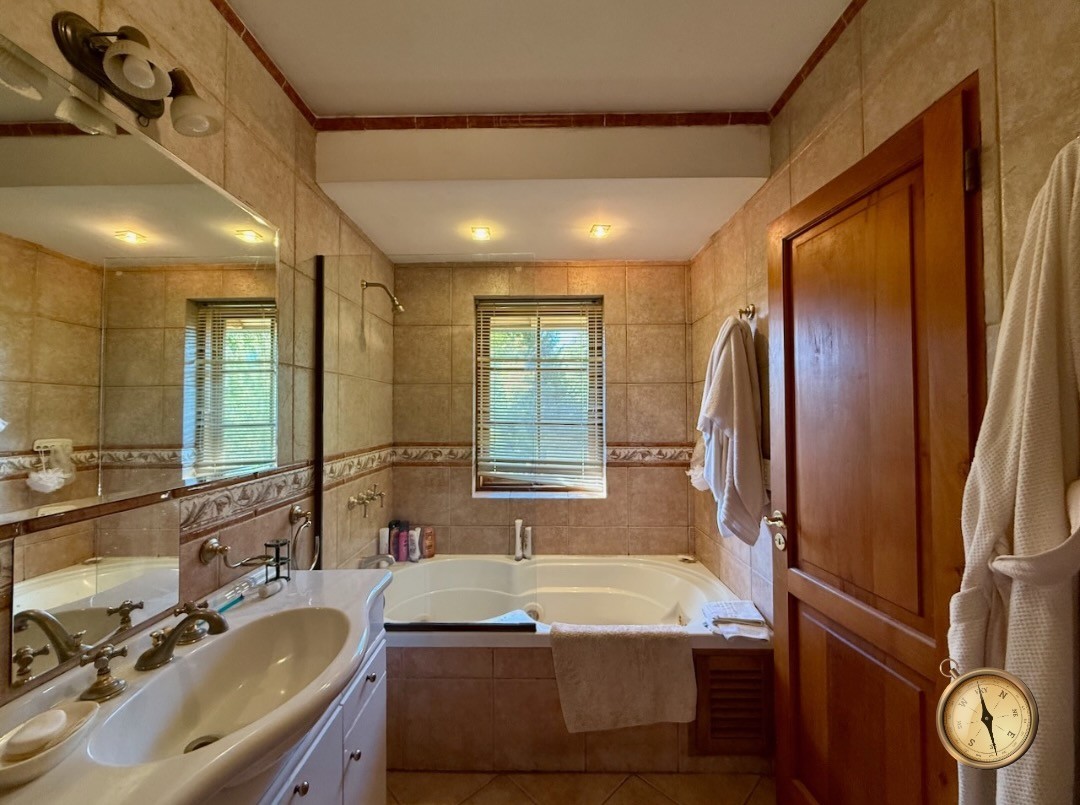 C259 - Casa de tres dormitorios - 230m2 en lote de 2163m2  - Faldeos del Chapelco 