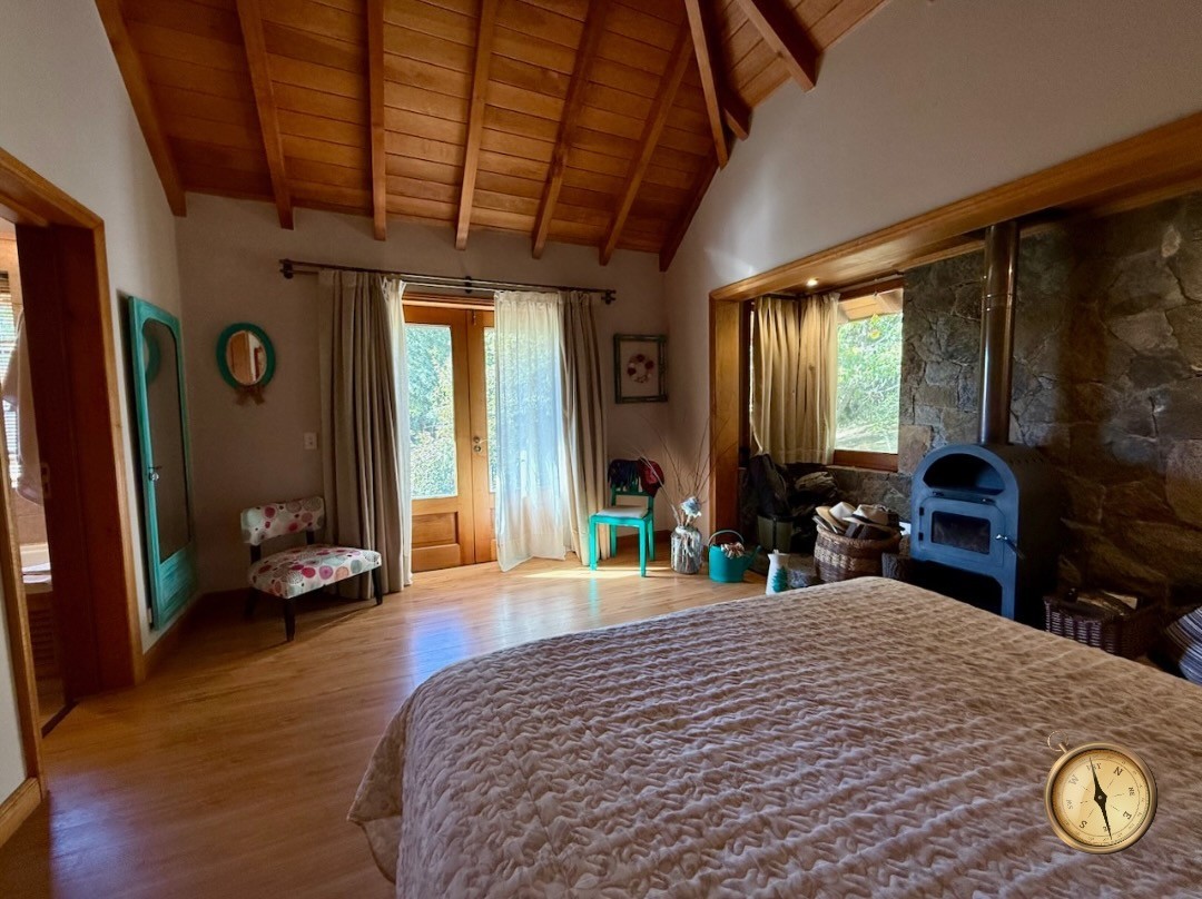 C259 - Casa de tres dormitorios - 230m2 en lote de 2163m2  - Faldeos del Chapelco 
