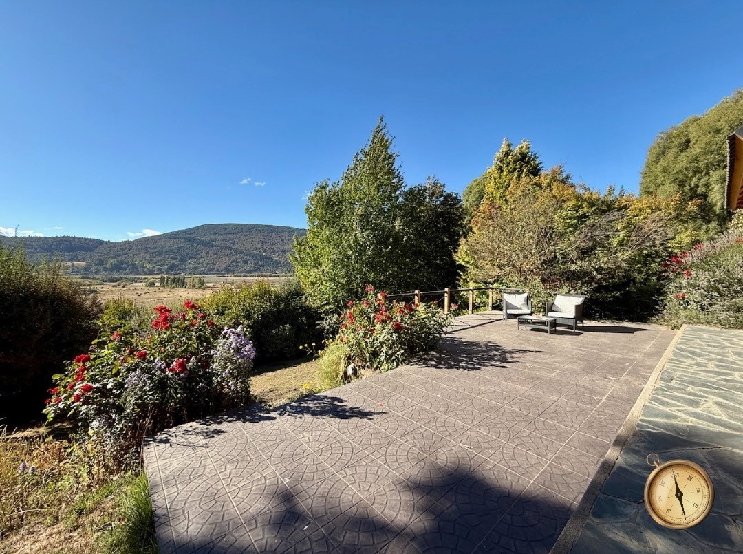 C259 - Casa de tres dormitorios - 230m2 en lote de 2163m2  - Faldeos del Chapelco 