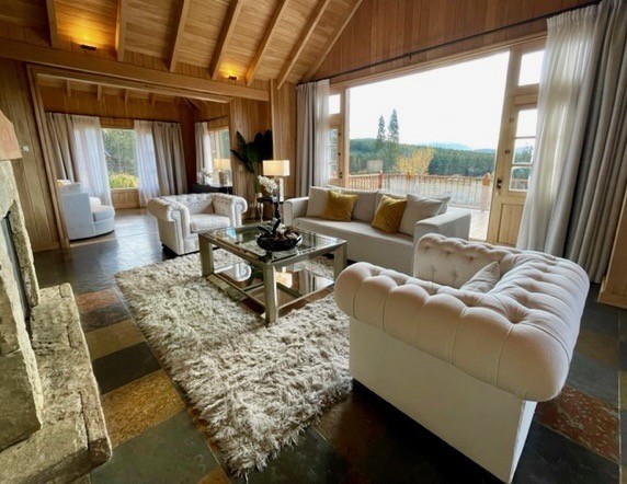 C204 - Excelente propiedad de  416 m2 en  9579 m2 - Chapelco Golf