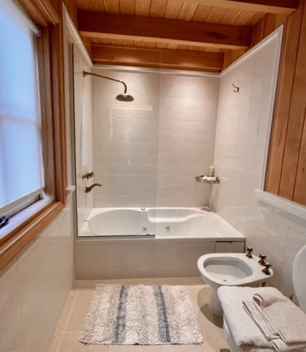 C204 - Excelente propiedad de  416 m2 en  9579 m2 - Chapelco Golf