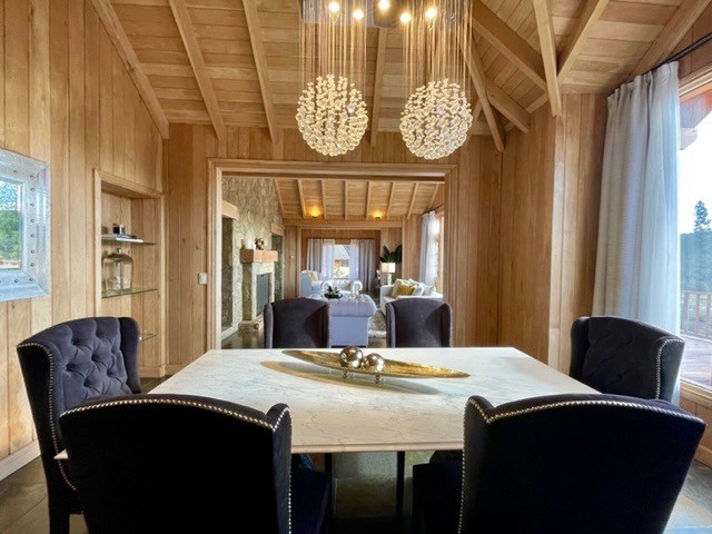 C204 - Excelente propiedad de  416 m2 en  9579 m2 - Chapelco Golf
