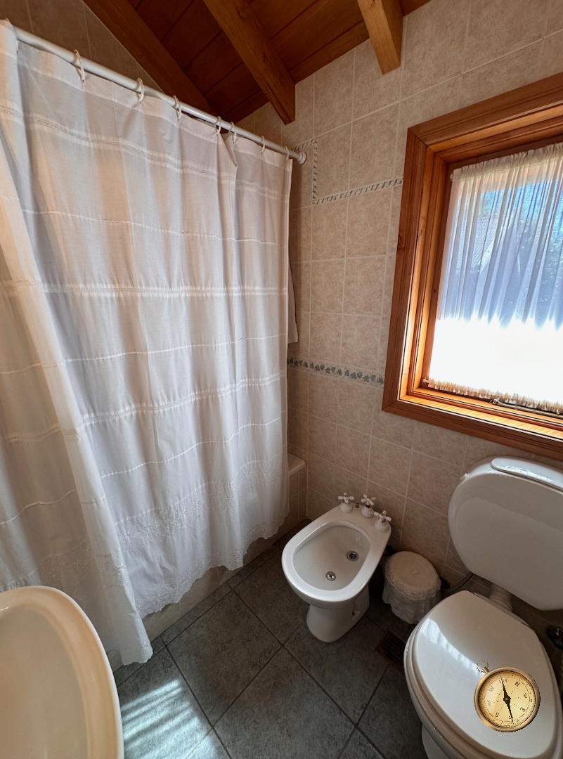 ET010 - Excelentes casas frente al Lago Lacar sobre lote 700m2 - Centro