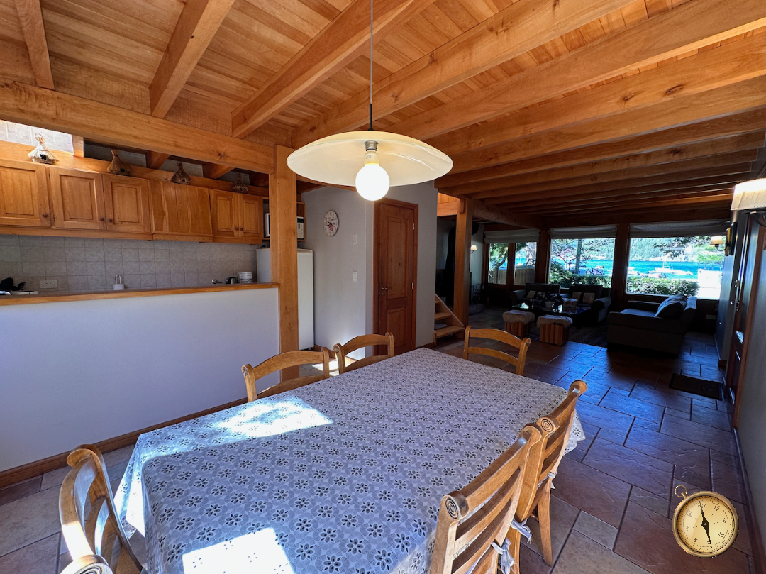ET010 - Excelentes casas frente al Lago Lacar sobre lote 700m2 - Centro