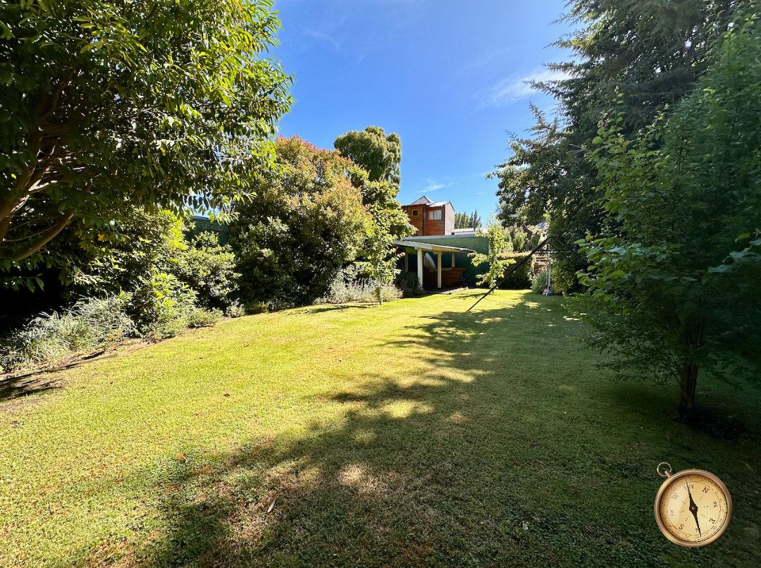 ET010 - Excelentes casas frente al Lago Lacar sobre lote 700m2 - Centro