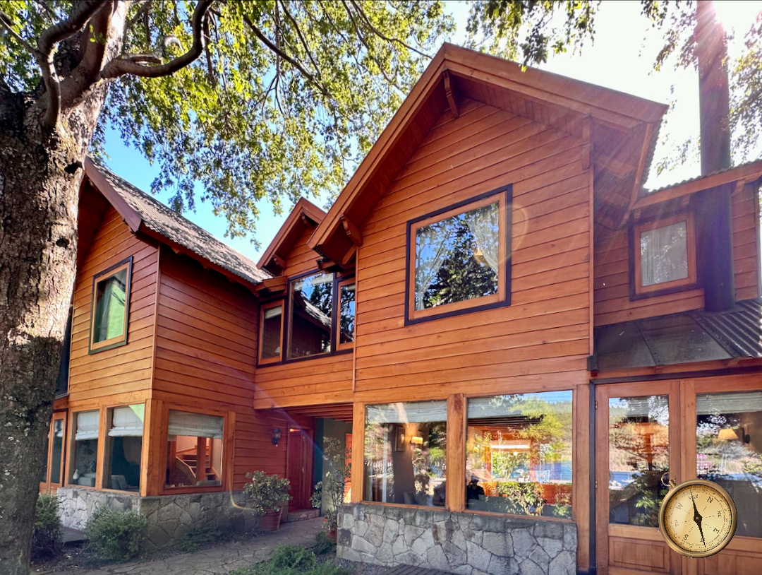 ET010 - Excelentes casas frente al Lago Lacar sobre lote 700m2 - Centro
