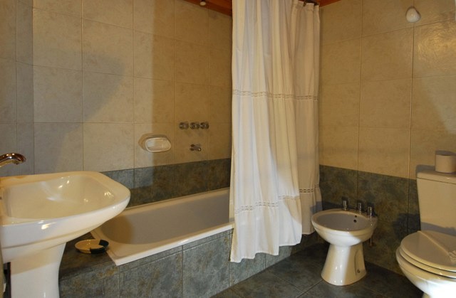 ET009 - Complejo turístico de cabañas - Rivadavia al 1200 - excelente zona centro Rivadavia al 1200