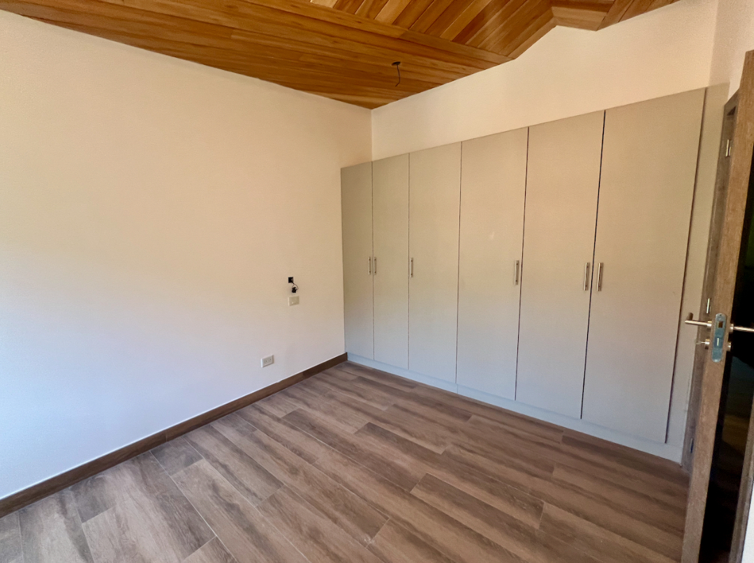 D206 - Departamento de 2 dormitorios  a estrenar  92 m2 - Av San Martin y Rodhe Centro