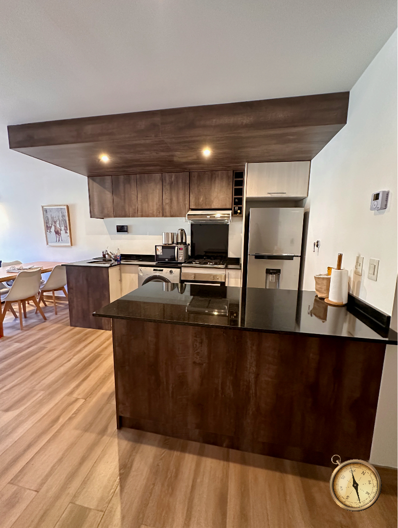 D236 - Departamento de 2 dormitorios  de 75m2 - Av San Martin y Rodhe Centro