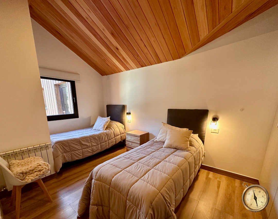 D236 - Departamento de 2 dormitorios  de 75m2 - Av San Martin y Rodhe Centro