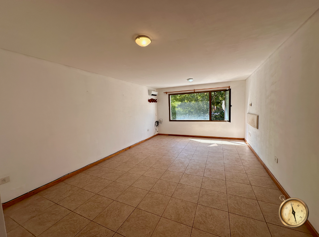 D245 - Departamento  Monoambiente - 30 m2  -Pto Moreno al 900 -Centro