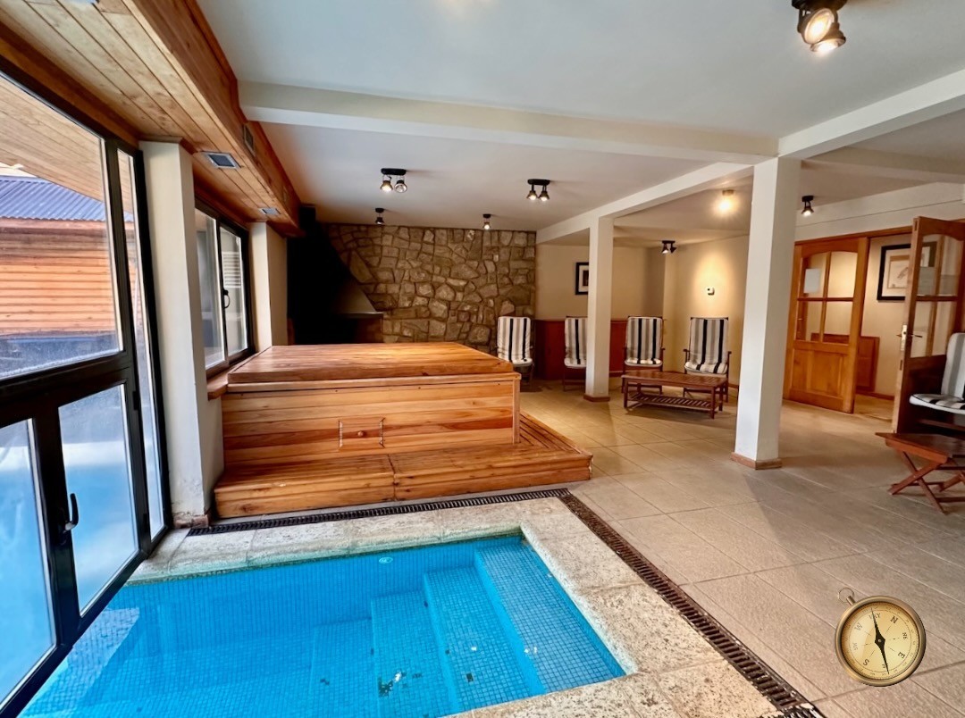 D266 - Departamento de un dormitorio con cochera -  Edificio con pileta-  Las Golondrinas -  M Moreno al 1100 -  Centro