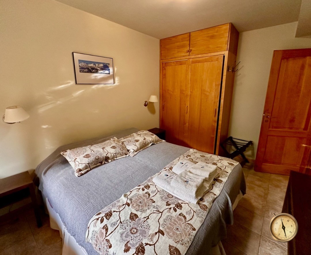 D254 - Departamento de un dormitorio con cochera -  Edificio con pileta-  Las Golondrinas -  M Moreno al 1100 -  Centro