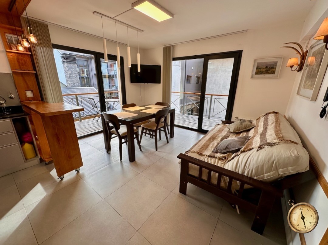 D255 - Departamento de un dormitorio con Balcon y cochera -  Villegas y Elordi -  Centro