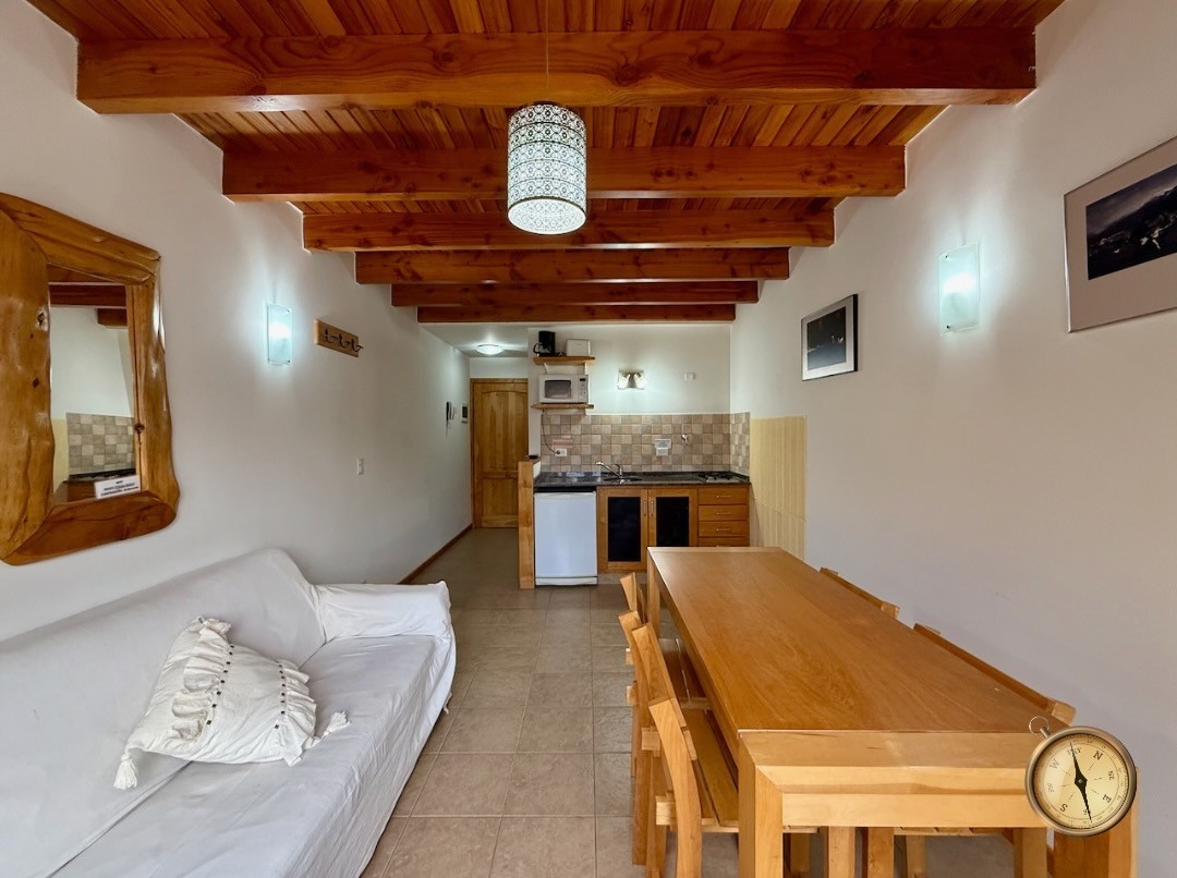 D257 - Excelente departamento de 1 dormitorio 44 m2 - Edificio con pileta - Gral Roca al 200 - Centro