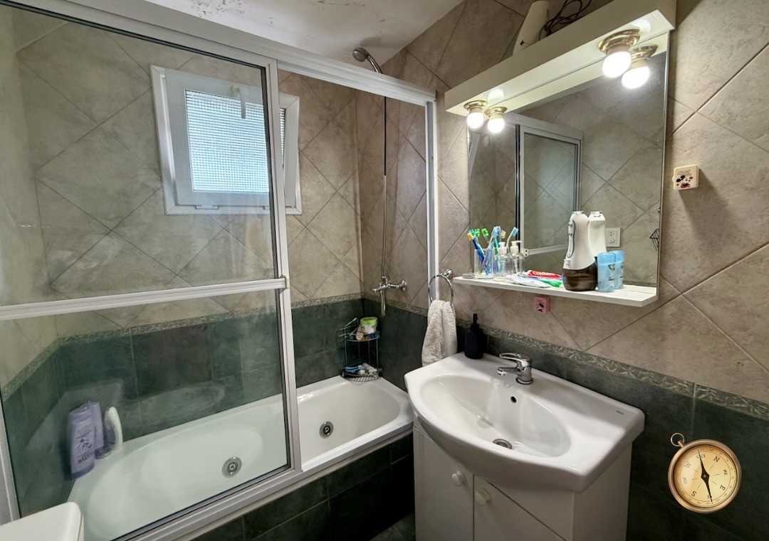 D261 - Excelente departamento de 2 dormitorios 50 m2 -  La Cascada