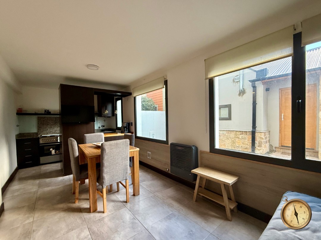 D264 - Departamento de 1 dormitorio en planta baja - Curruhuinca al 700 - Centro
