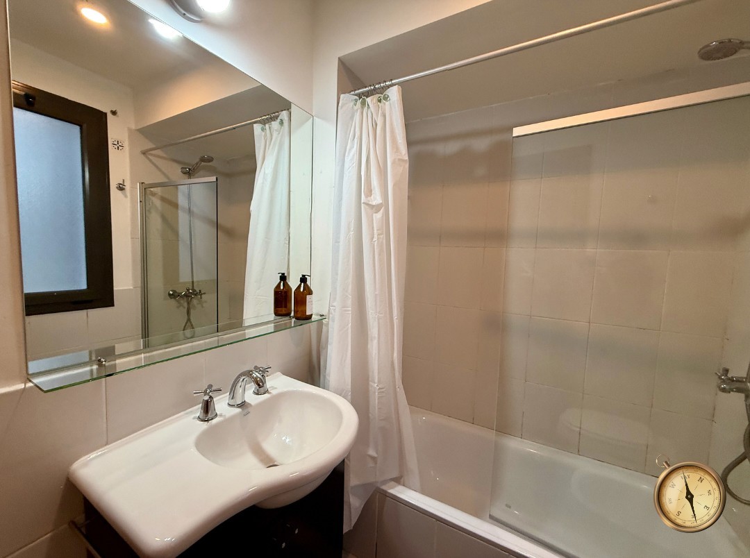 D264 - Departamento de 1 dormitorio en planta baja - Curruhuinca al 700 - Centro