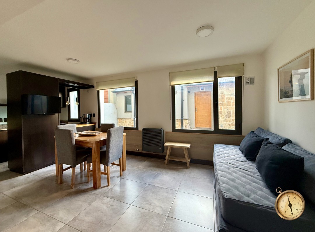 D264 - Departamento de 1 dormitorio en planta baja - Curruhuinca al 700 - Centro