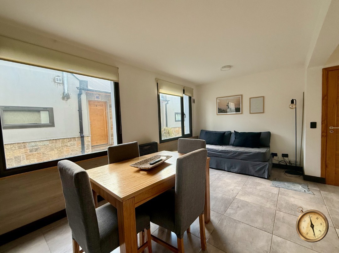 D264 - Departamento de 1 dormitorio en planta baja - Curruhuinca al 700 - Centro