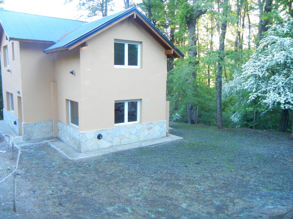 AL112 - Duplex de dos dormitorios Perito Moreno al 1800