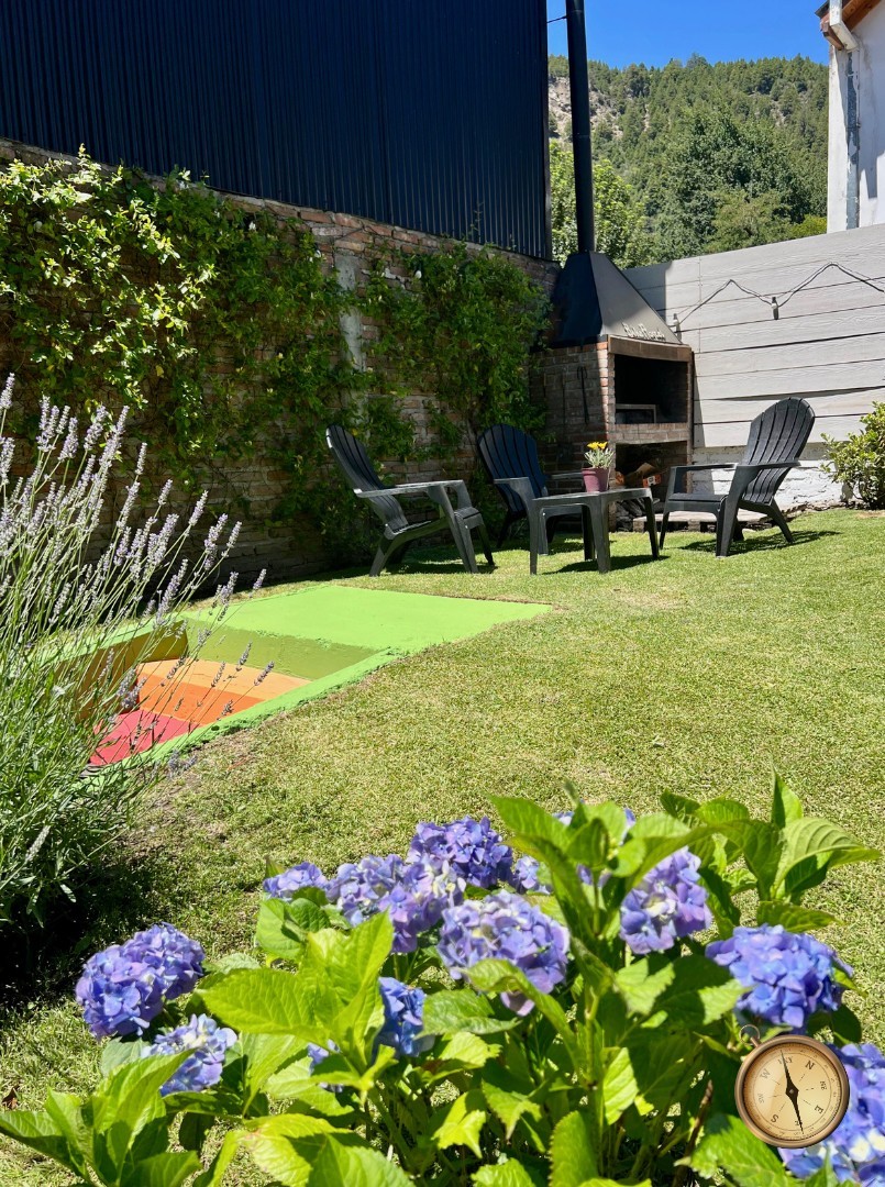 ET011 - Hostel Boutique - 400 m2 en lote de 540 m2 - Av Koessler 1500 - Centro