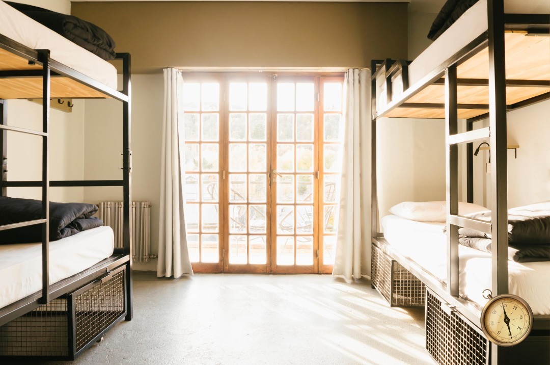ET011 - Hostel Boutique - 400 m2 en lote de 540 m2 - Av Koessler 1500 - Centro