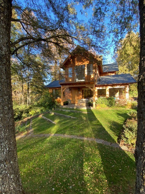 C182- Excelente casa de 3 dormitorios  230 m2 en lote de 741 m2 - Altos del Sol