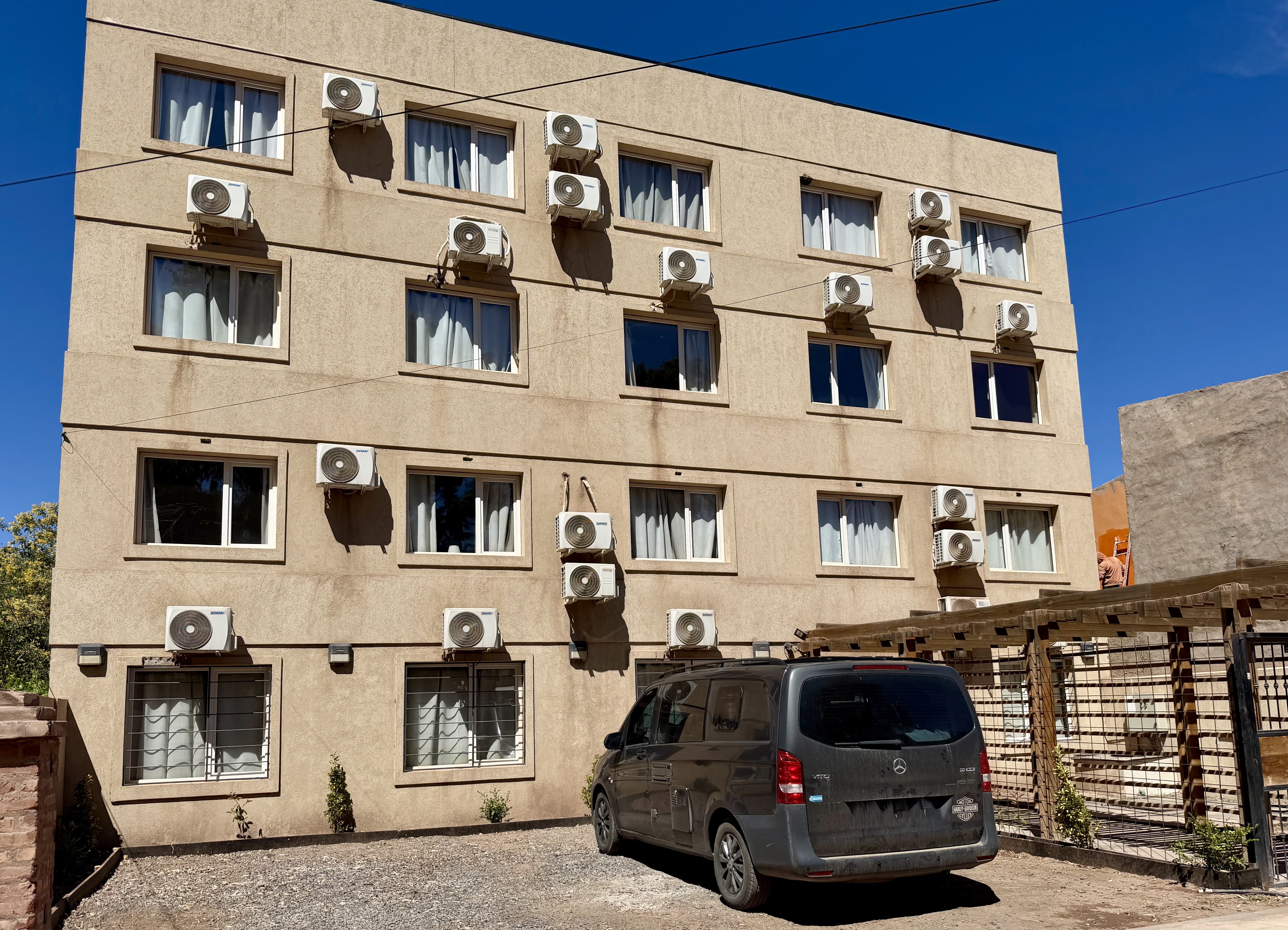 AL235 - Edificio Corporativo de 39 Unidades - Añelo