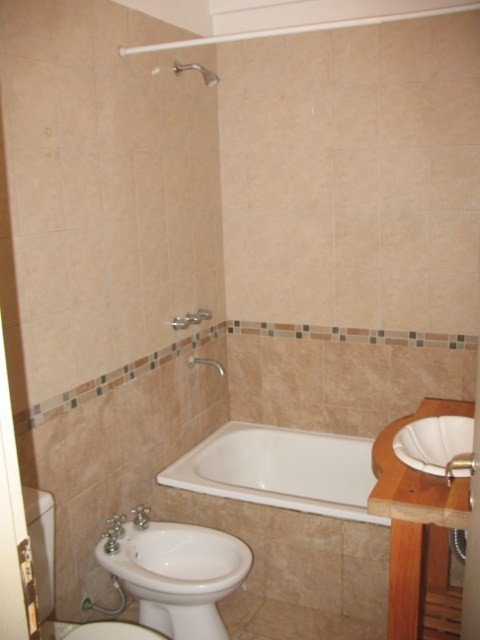 AL231 - Departamento 1 dorm 29m2 con patio - Av San Martin al1300. Centro 