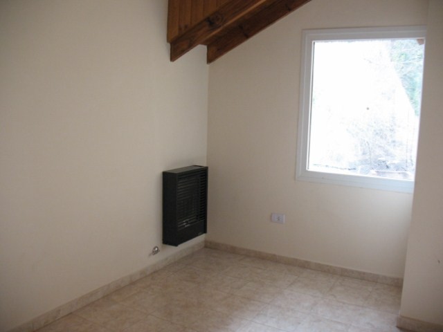 AL112 - Duplex de dos dormitorios Perito Moreno al 1800