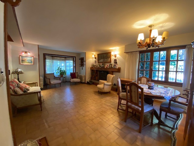 C203 - Casa de 5 dormitorios 265 m2 en lote de 500 m2 -Rivadavia esq Obeid - Centro