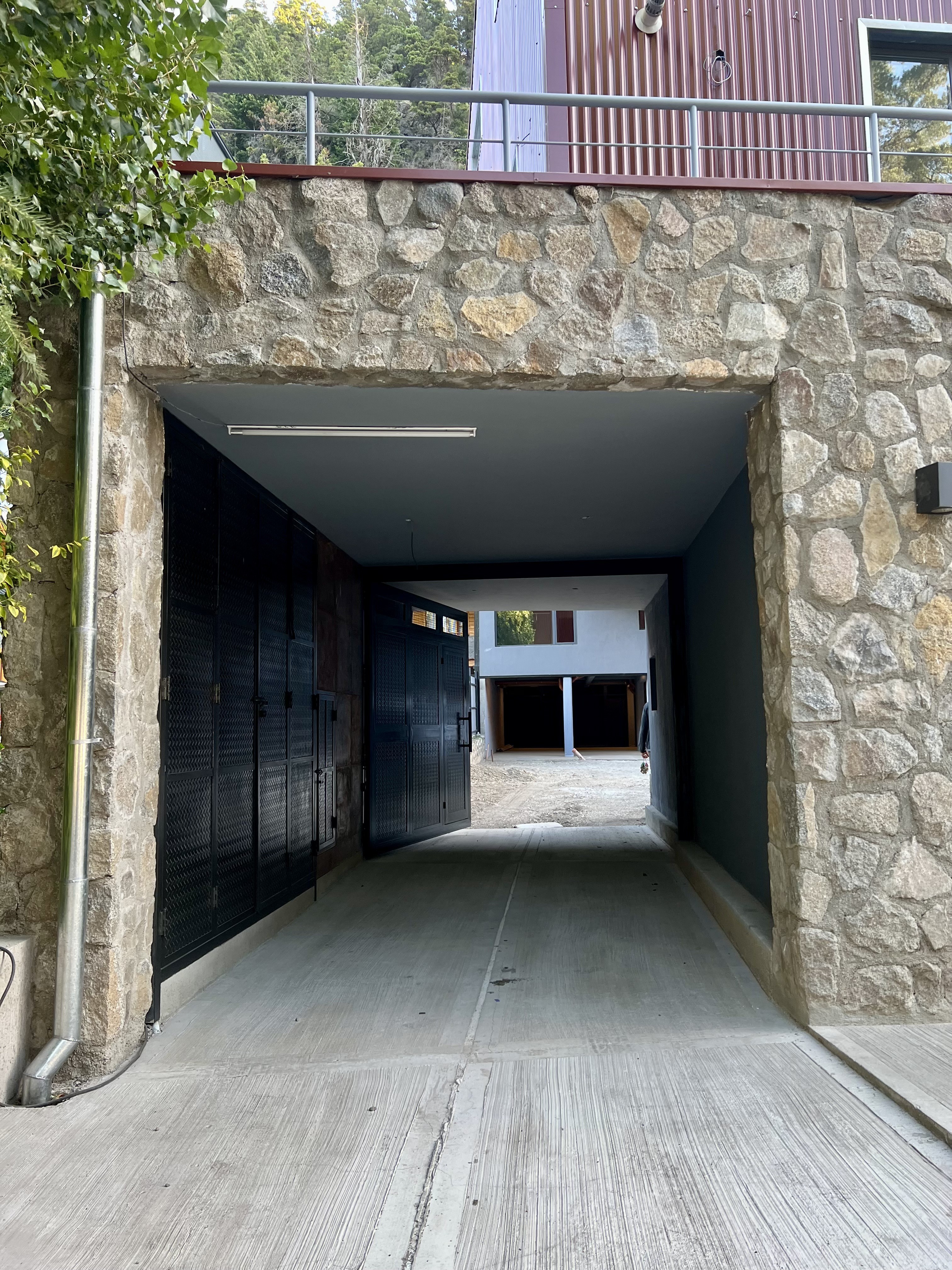 D210 - Departamento  de 1 dormitorio con terraza  y cochera - 61 m2 y 6,5 m2  - Bajada de los Andes - Zona Centro