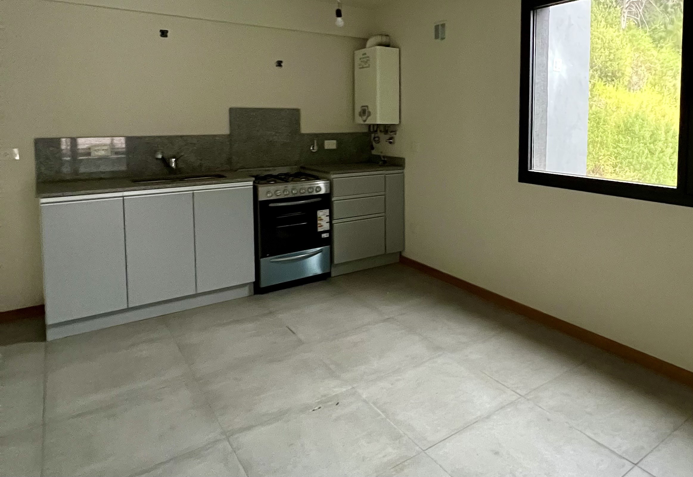 D209 - Monoambiente a estrenar de 1 dormitorio 48  m2 y 15 m2 de terraza  - Bajada de los Andes - Zona Centro