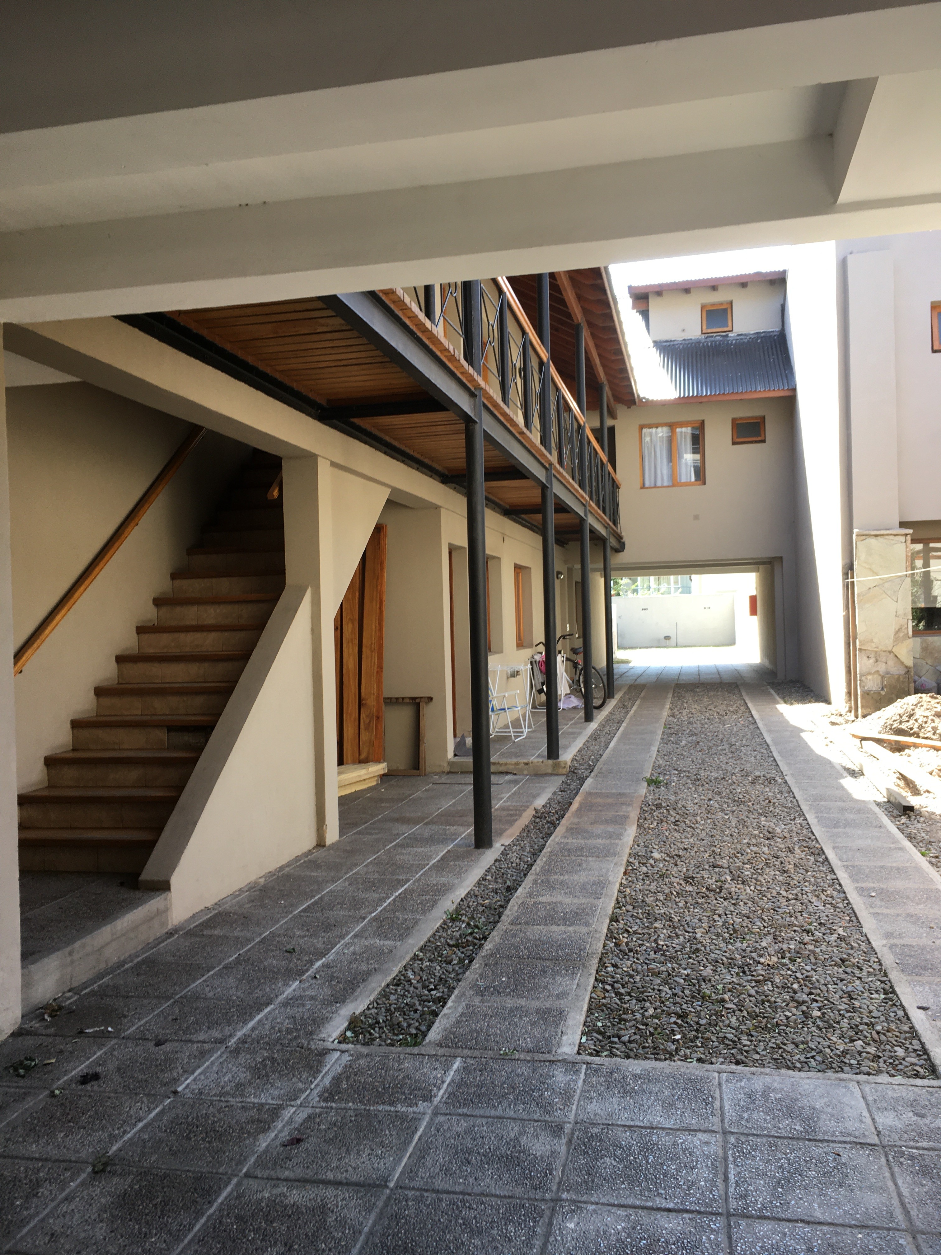 AL231 - Departamento 1 dorm 29m2 con patio - Av San Martin al1300. Centro 