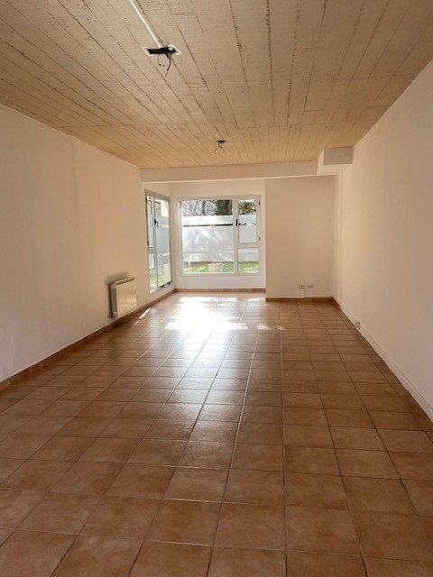 AC031 - Local Comercial Villegas y Rivadavia