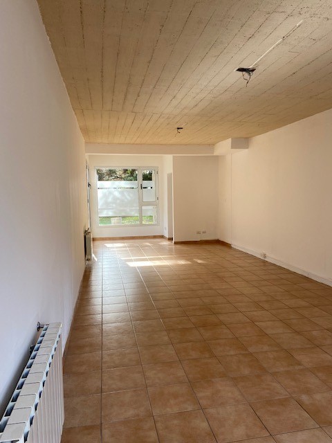 AC031 - Local Comercial Villegas y Rivadavia