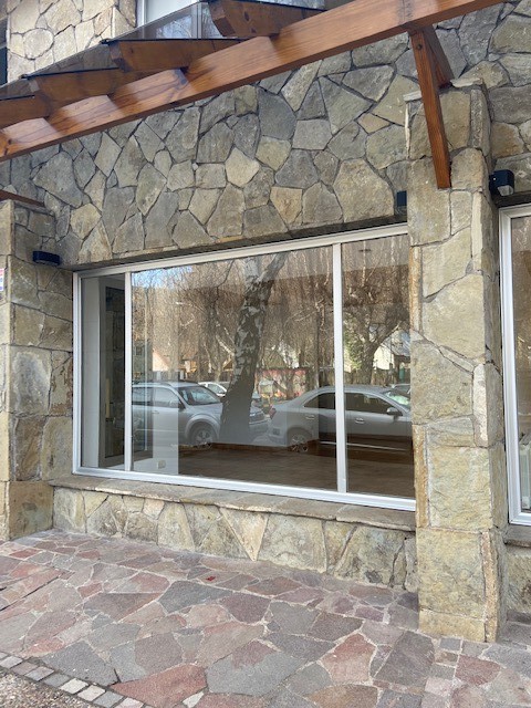 AC031 - Local Comercial Villegas y Rivadavia