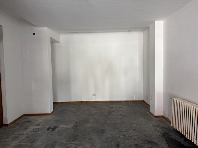 AC044 - Local Comercial 40m2  Centro -