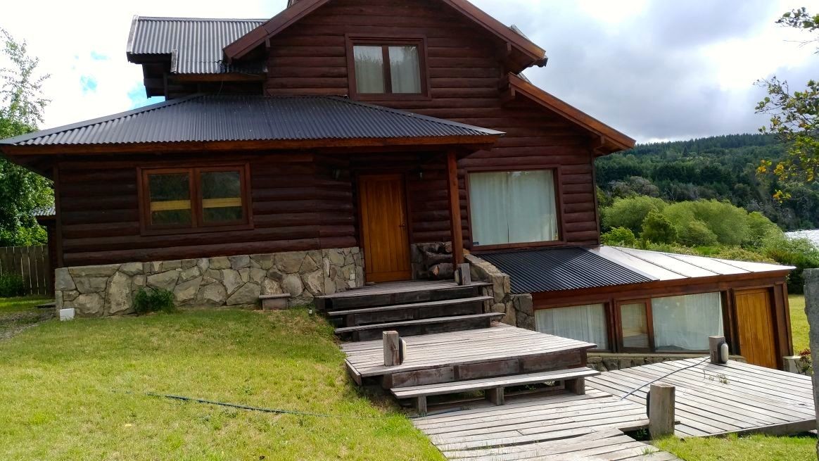 C187- Casa de 5 dormitorios 250 m2 - Lago Lolog