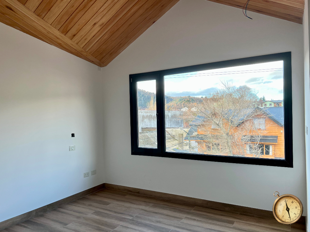 D168 - Departamentos de 2 dormitorios  - 78m 2 - Av San Martin y Rodhe Centro